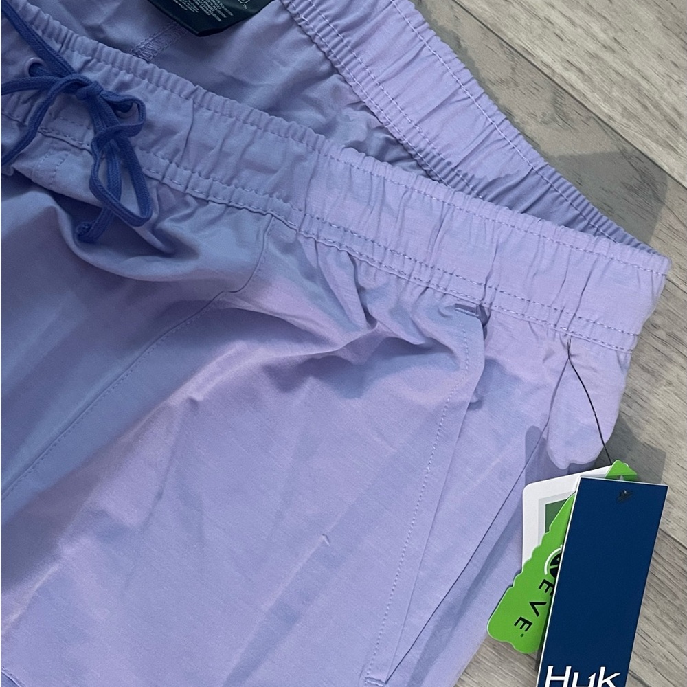 Huk NWT XL performance purple drawstring shorts pockets xl - Picture 3 of 4
